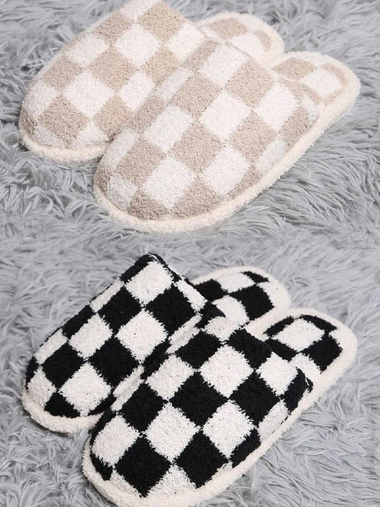 Lazy Dayz Checkered Slippers