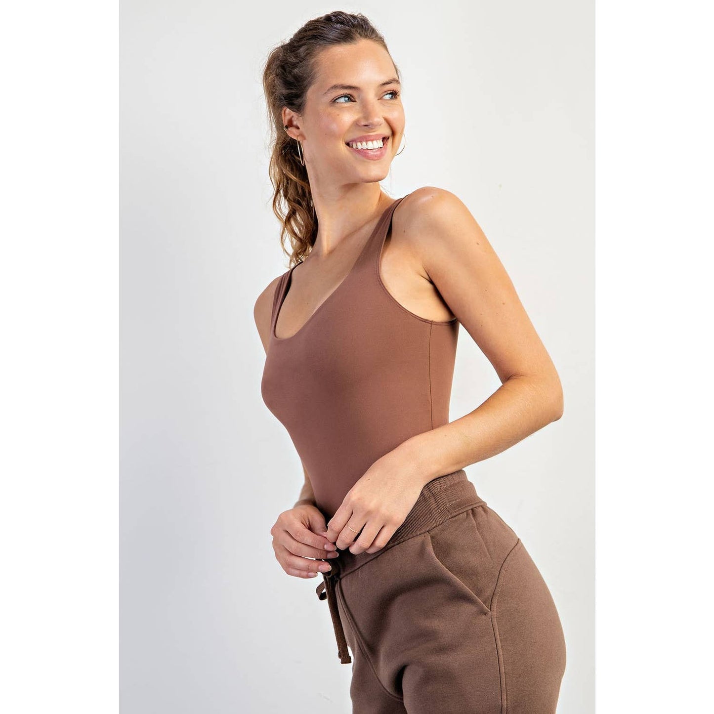 BUTTER SQUARE NECK BODYSUIT