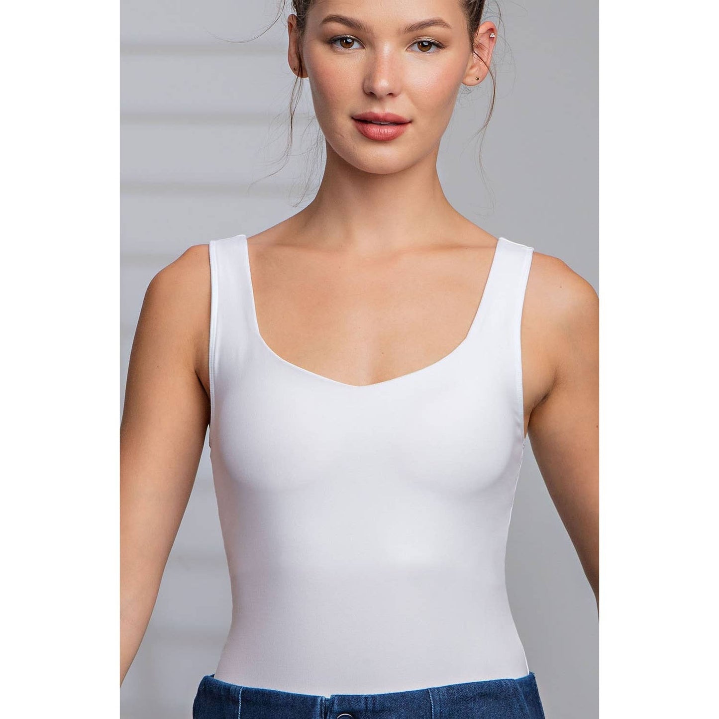 BUTTER SQUARE NECK BODYSUIT