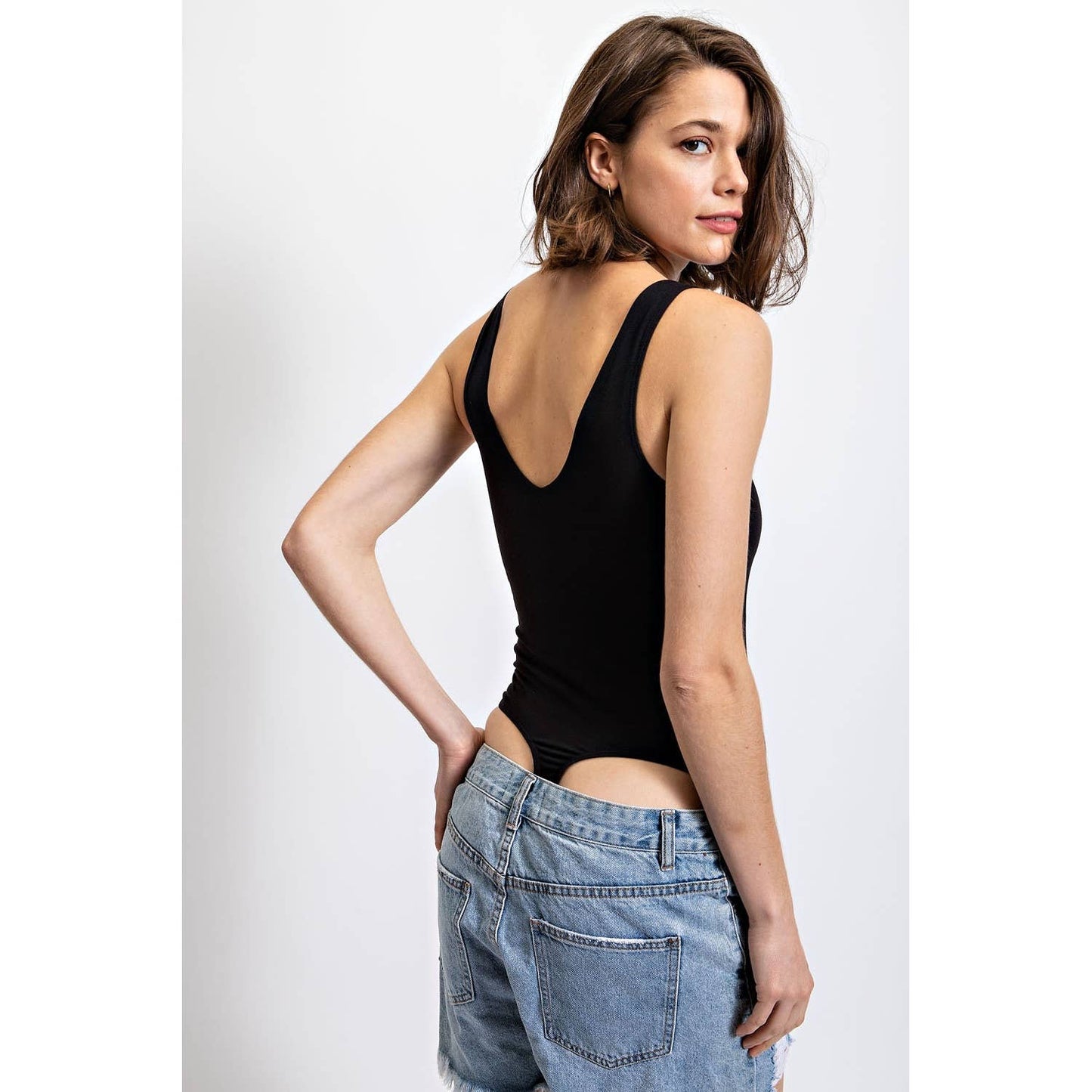 BUTTER SQUARE NECK BODYSUIT